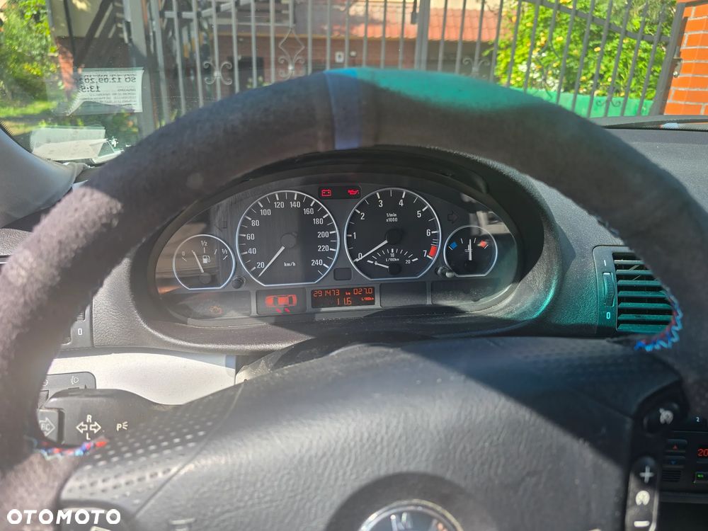 BMW Seria 3 330i Edition Exclusive - 11