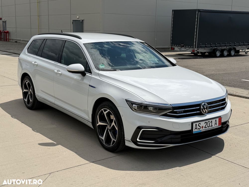 Volkswagen Passat - 36