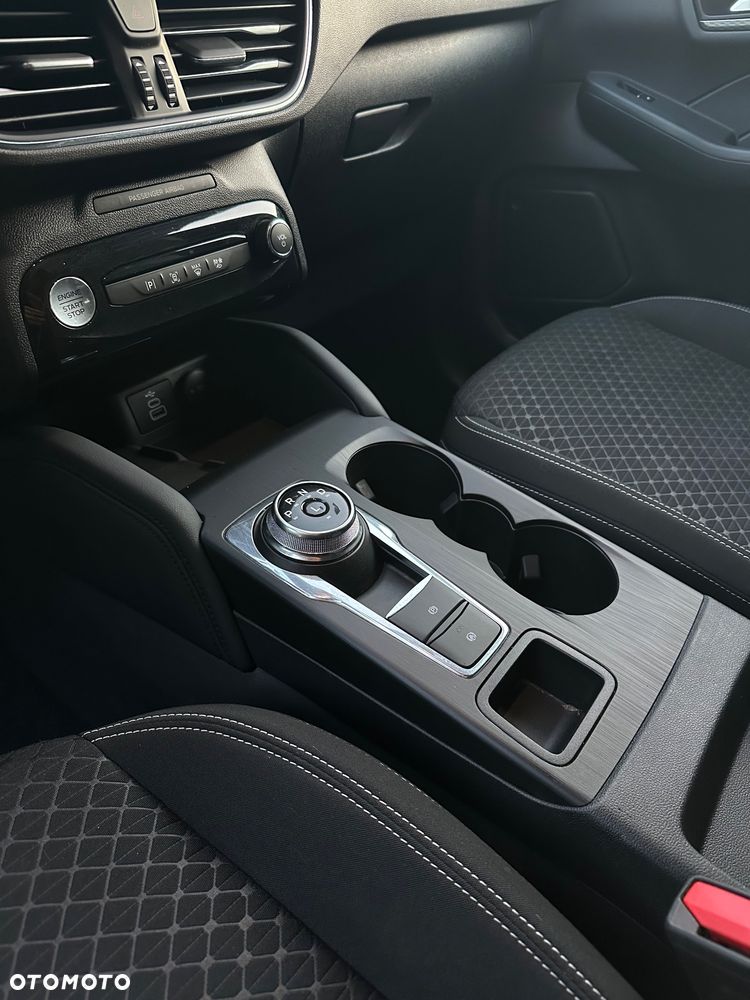 Ford Kuga 2.5 FHEV FWD Titanium eCVT - 7