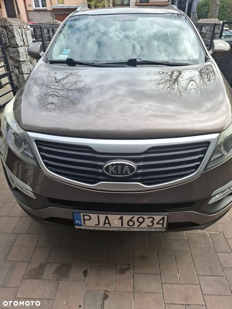 Kia Sportage 2.0 L - 8