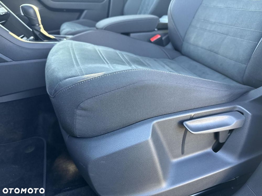 Volkswagen Touran - 9