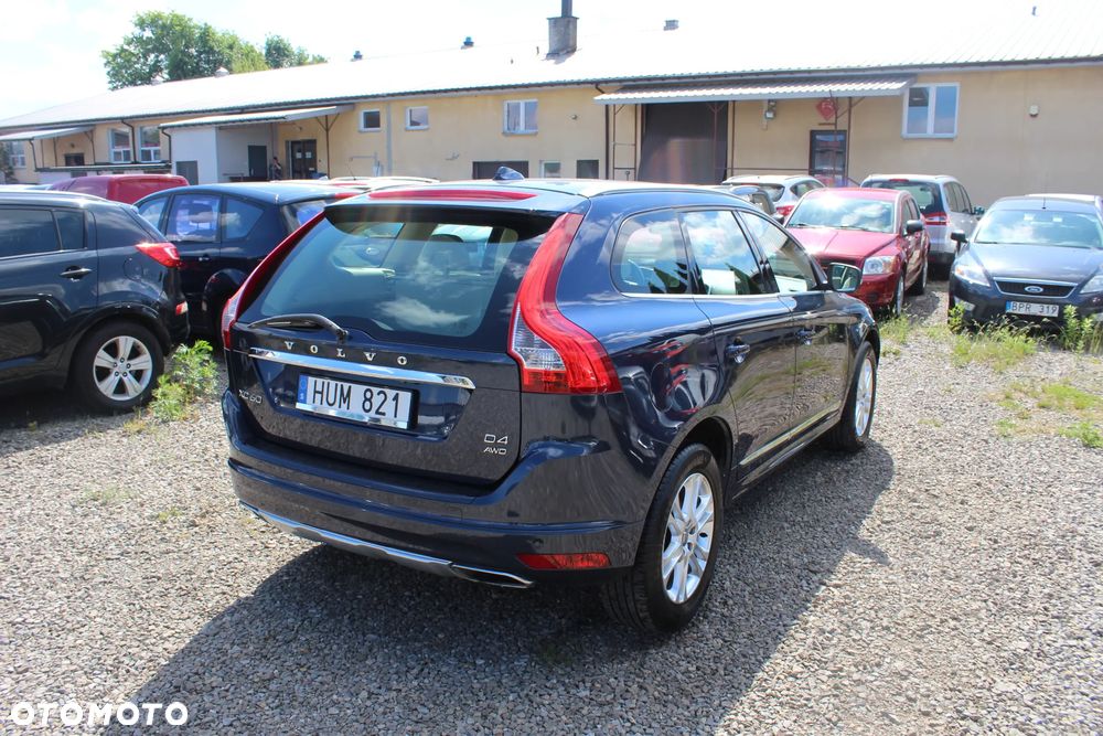 Volvo XC 60 D4 AWD R-Design Summum - 4