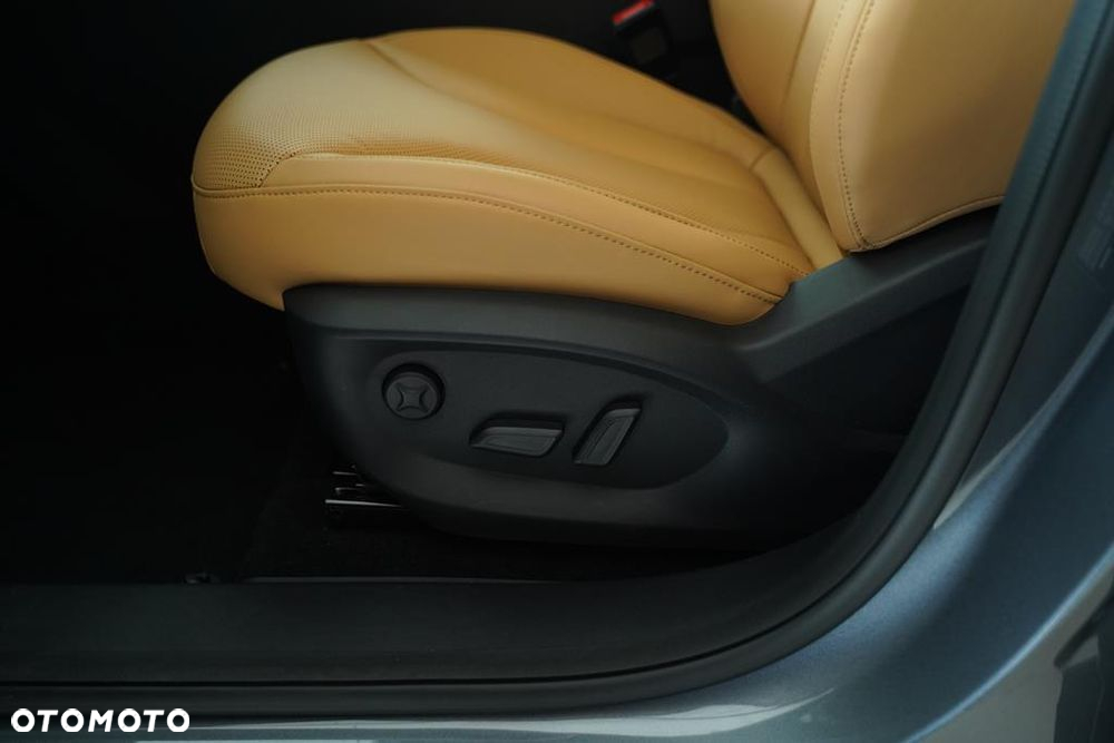 MG HS 1.5 T-GDI Exclusive DCT - 11