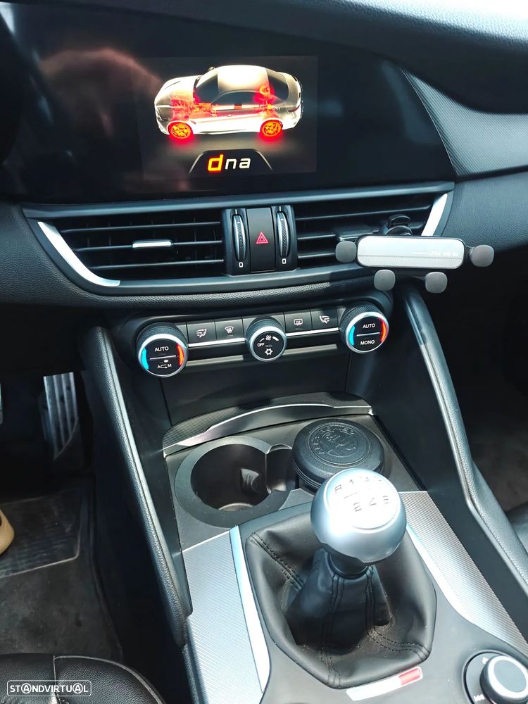 Alfa Romeo Giulia 2.2 D Super - 10