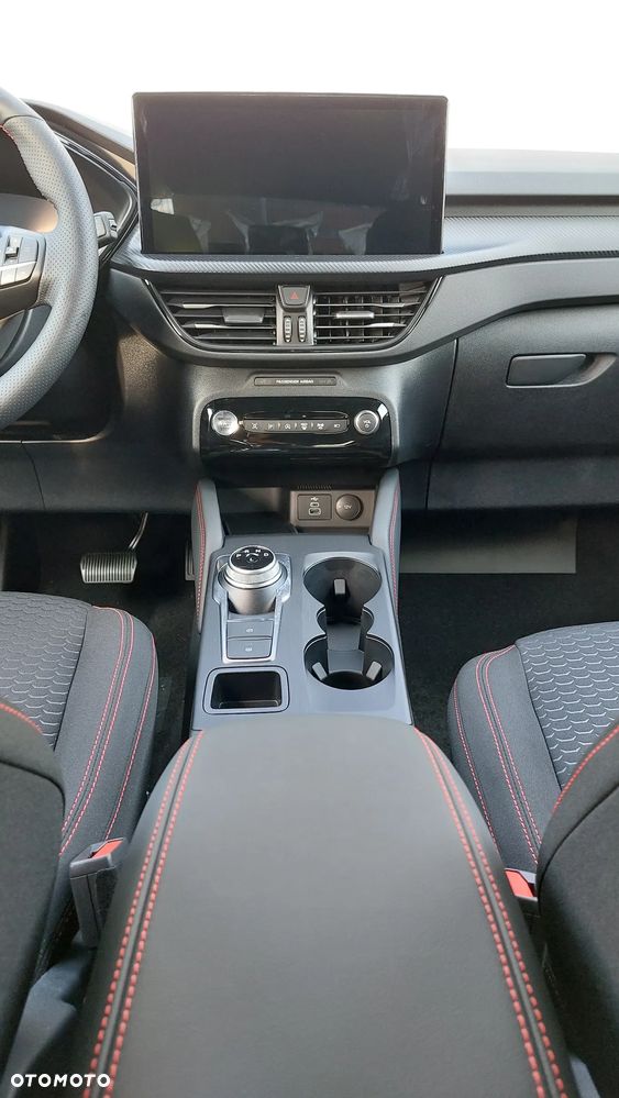 Ford Kuga 1.5 EcoBoost FWD ST-Line - 17