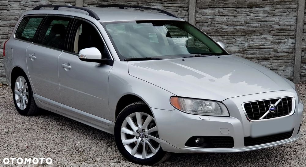 Volvo V70 D5 Momentum - 3