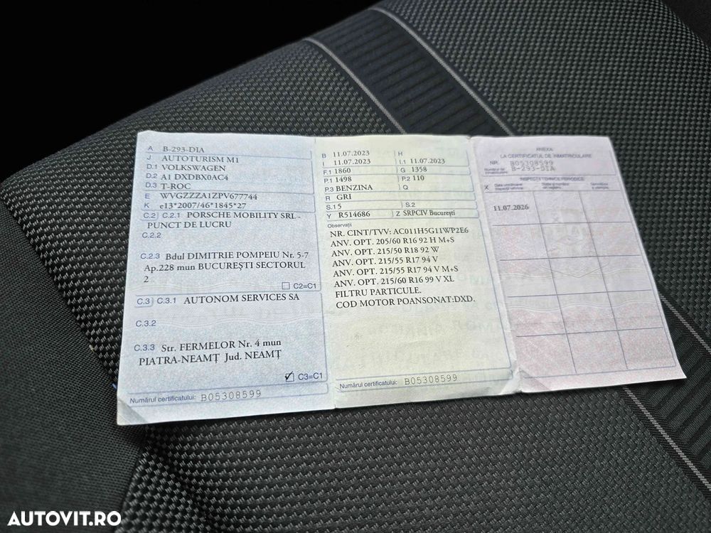 Volkswagen T-Roc - 16