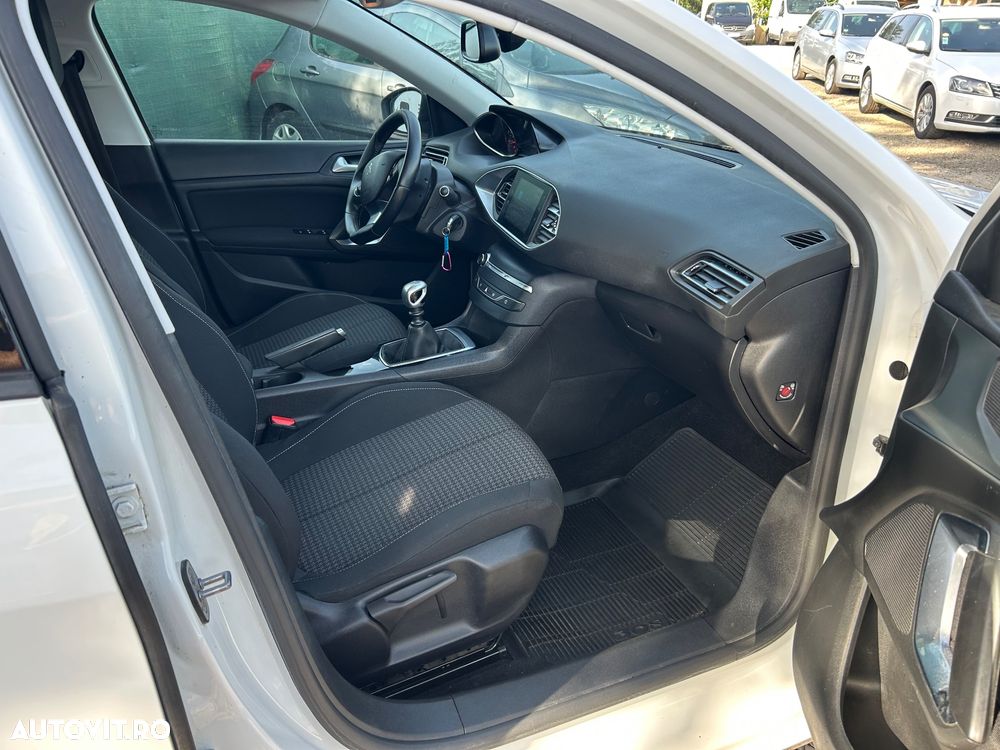 Peugeot 308 BlueHDi FAP 100 Stop & Start Active Pack - 11