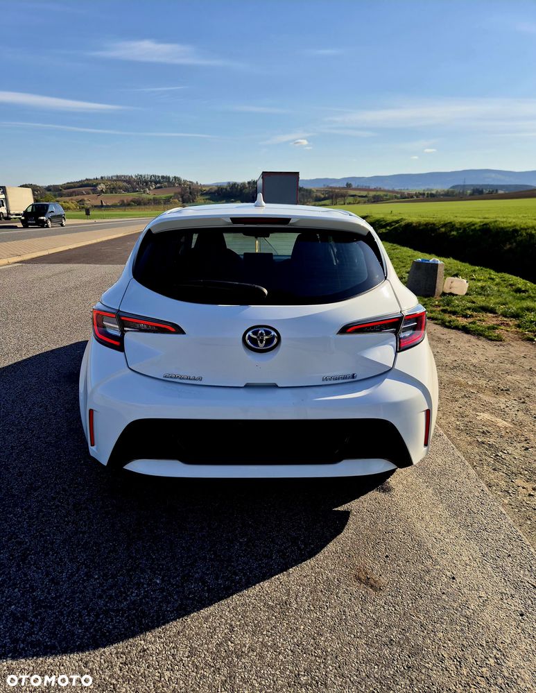 Toyota Corolla - 5