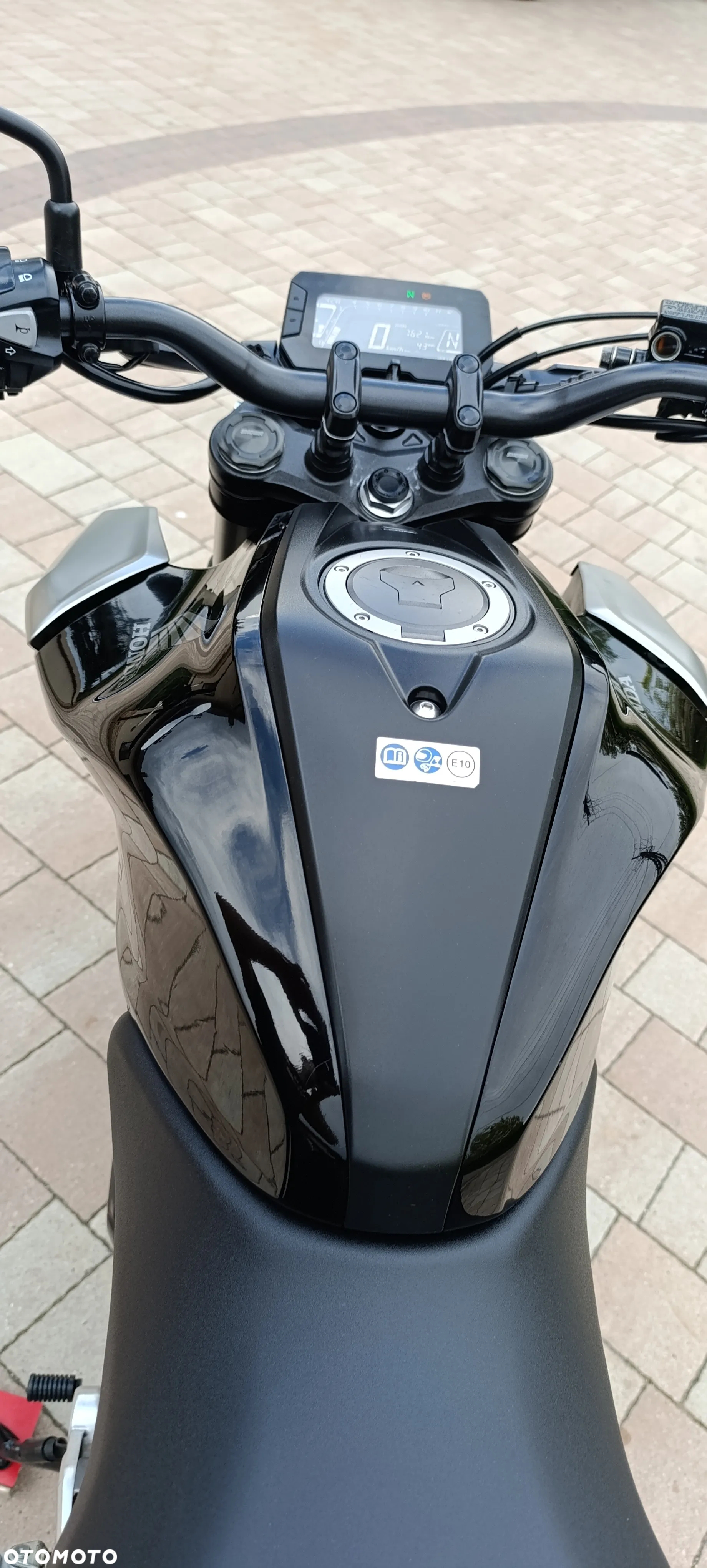 Honda CB - 10