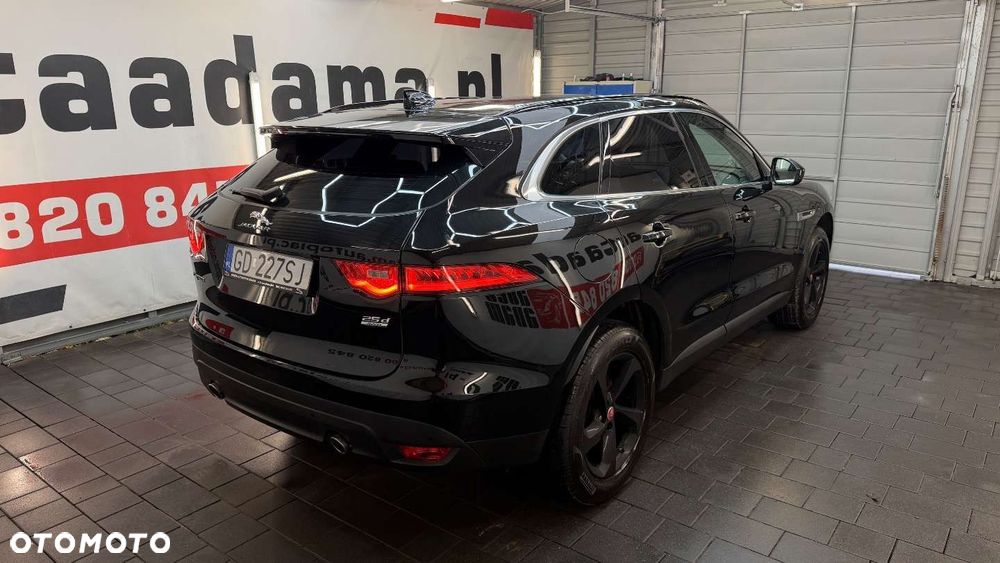 Jaguar F-Pace - 7