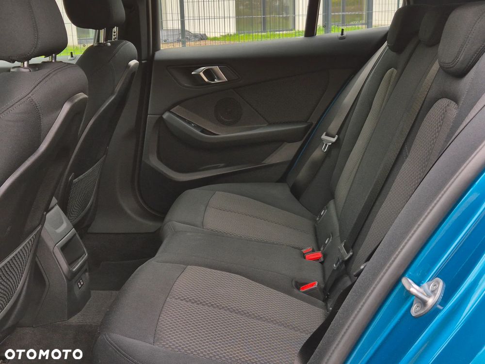 BMW Seria 1 118i Sport Line - 12