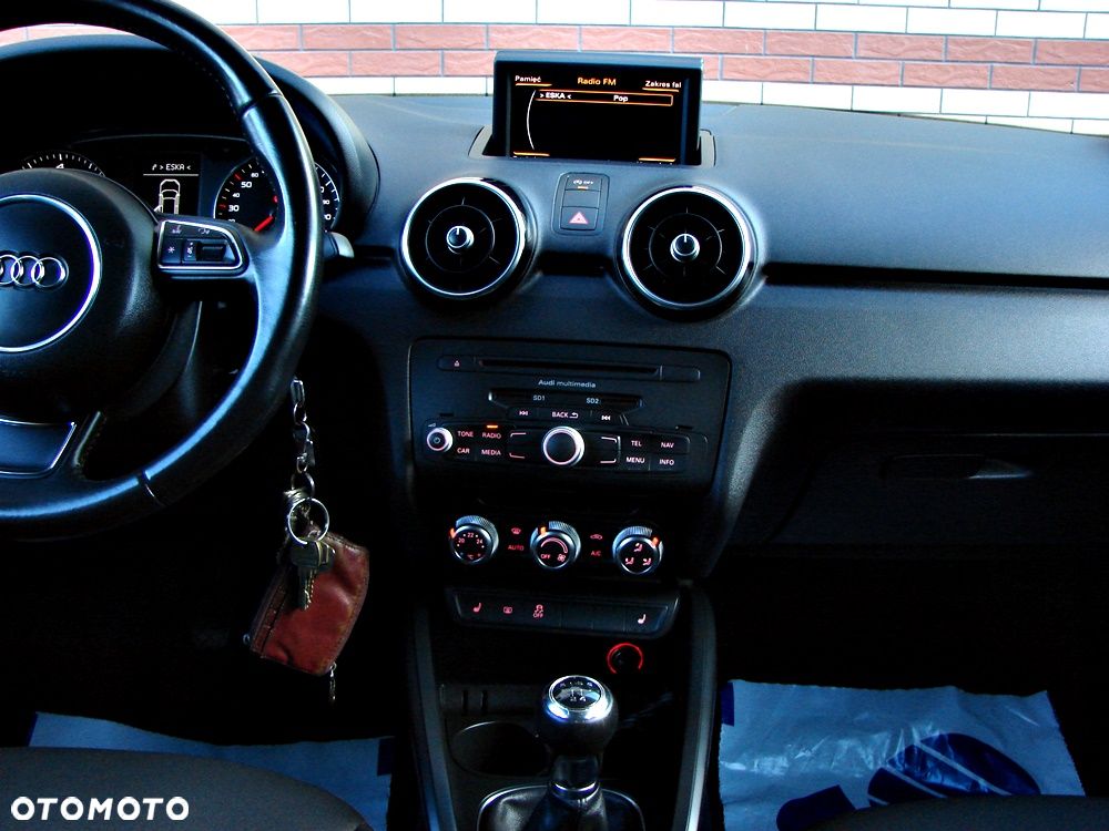 Audi A1 Sportback 1.2 TFSI S line edition m S line Sportpaket - 22