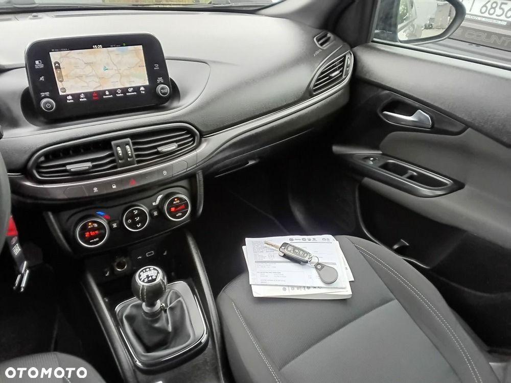 Fiat Tipo 1.4 T-Jet 16v S-Design - 14