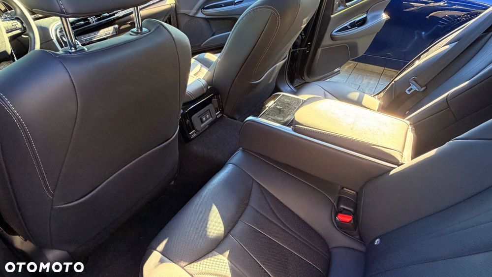 Toyota Mirai Advanced - 8