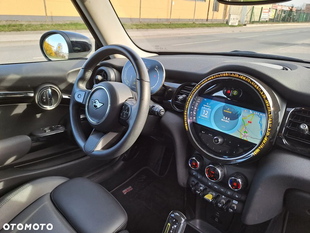 MINI Cooper SE Trim S - 8