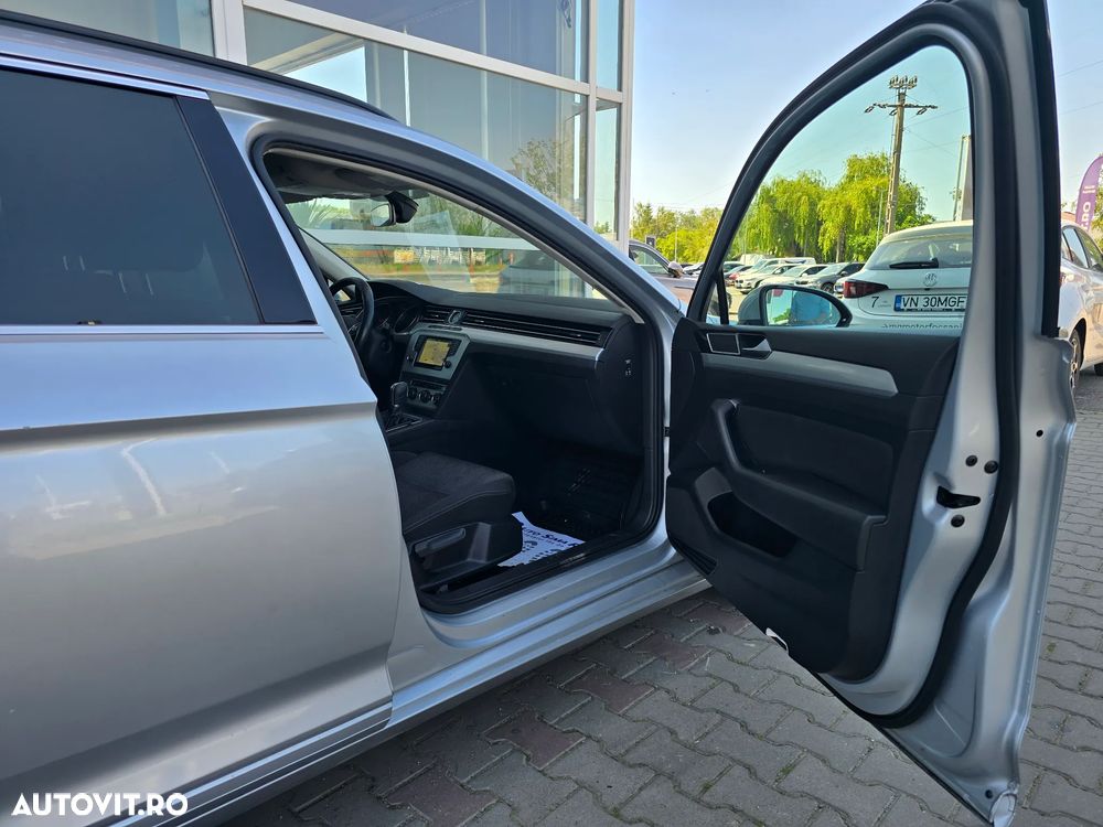 Volkswagen Passat - 10