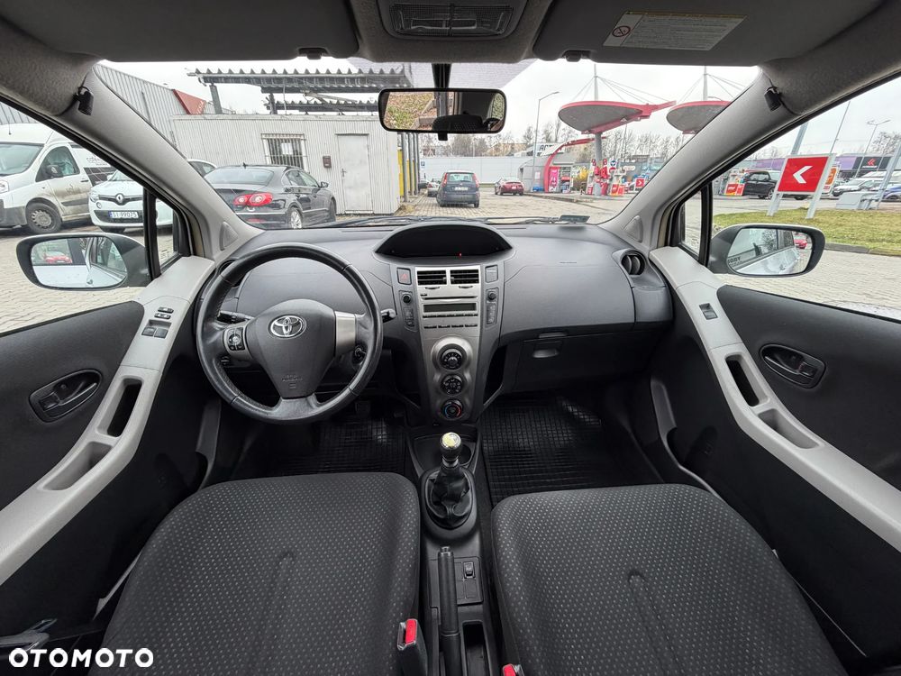 Toyota Yaris 1.33 Active - 6