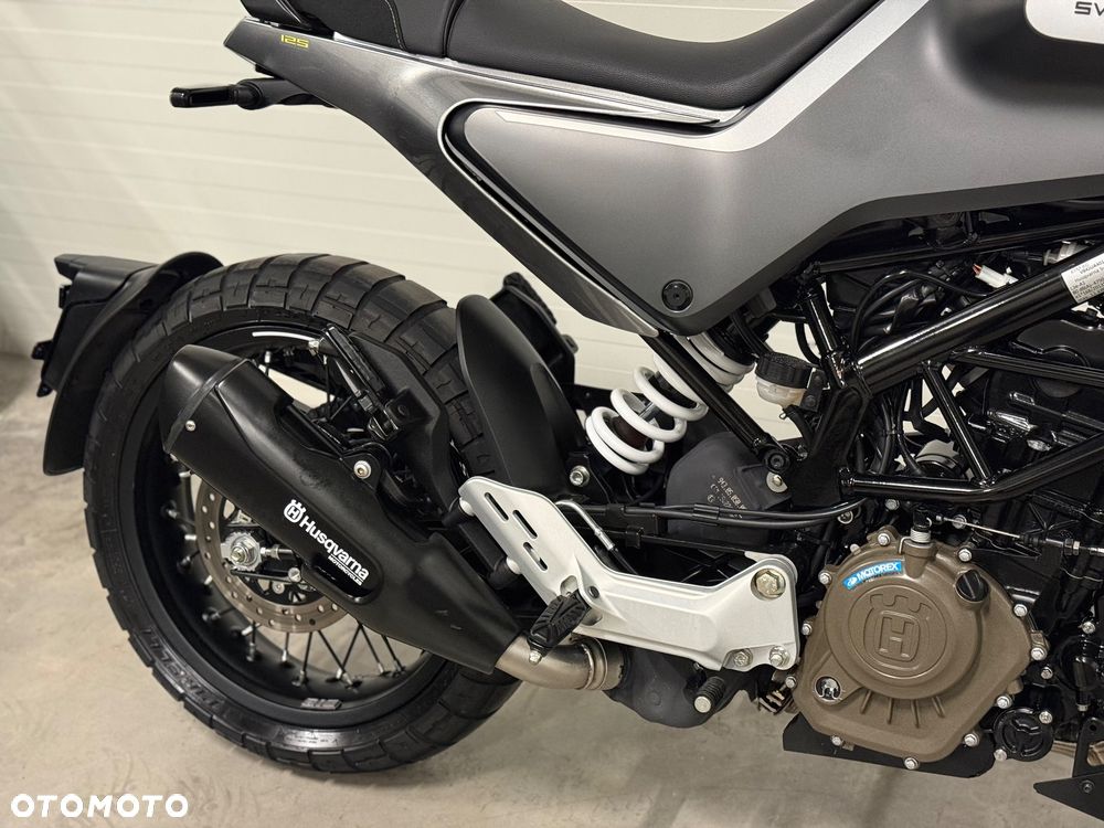 Husqvarna Svartpilen - 14