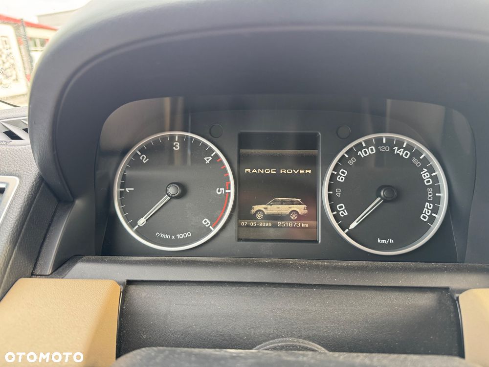 Land Rover Range Rover Sport - 11