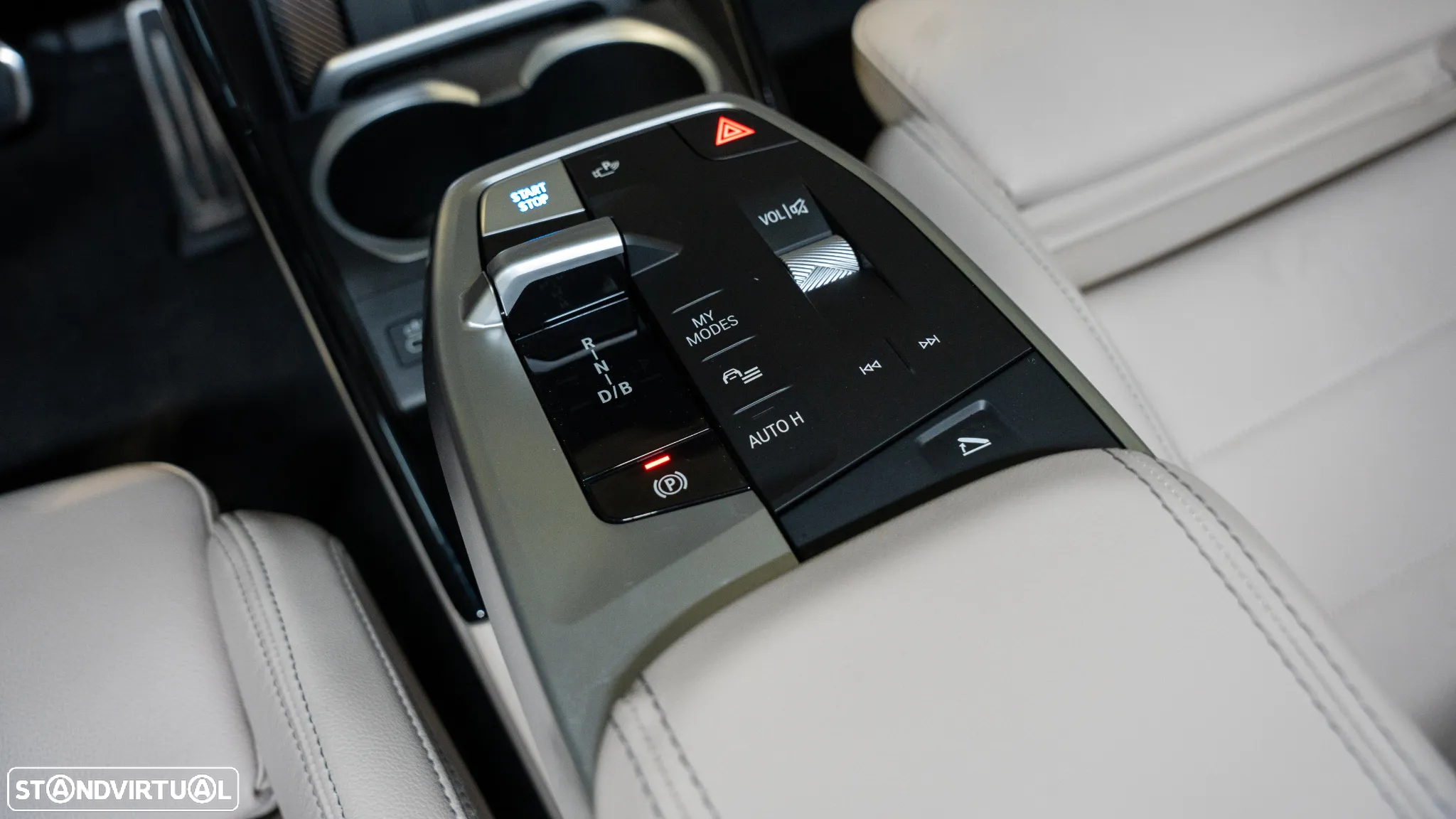 BMW iX1 xDrive30 Pack Desportivo M - 23