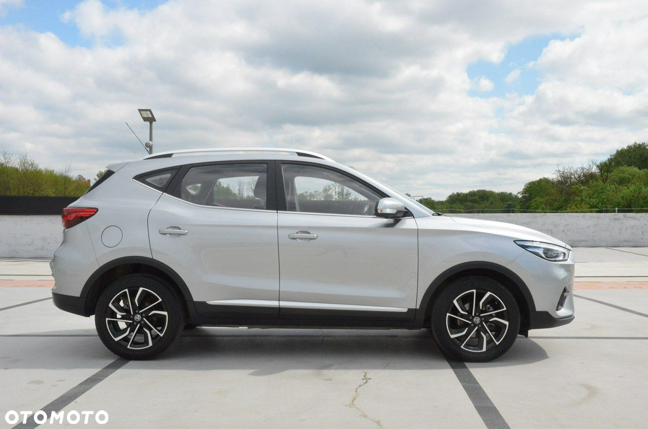 MG ZS - 9