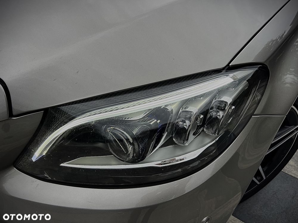 Mercedes-Benz Klasa C 200 4Matic 9G-TRONIC - 14