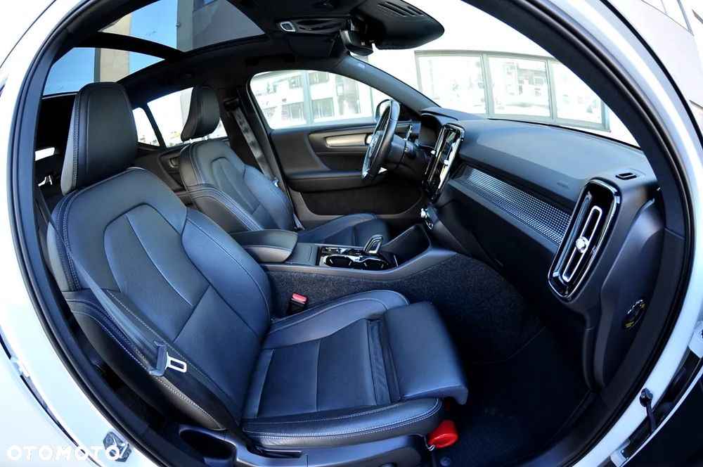 Volvo XC 40 T3 Geartronic RDesign - 21