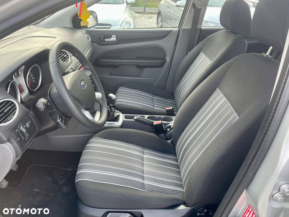 Ford Focus 1.6 16V Fun - 21