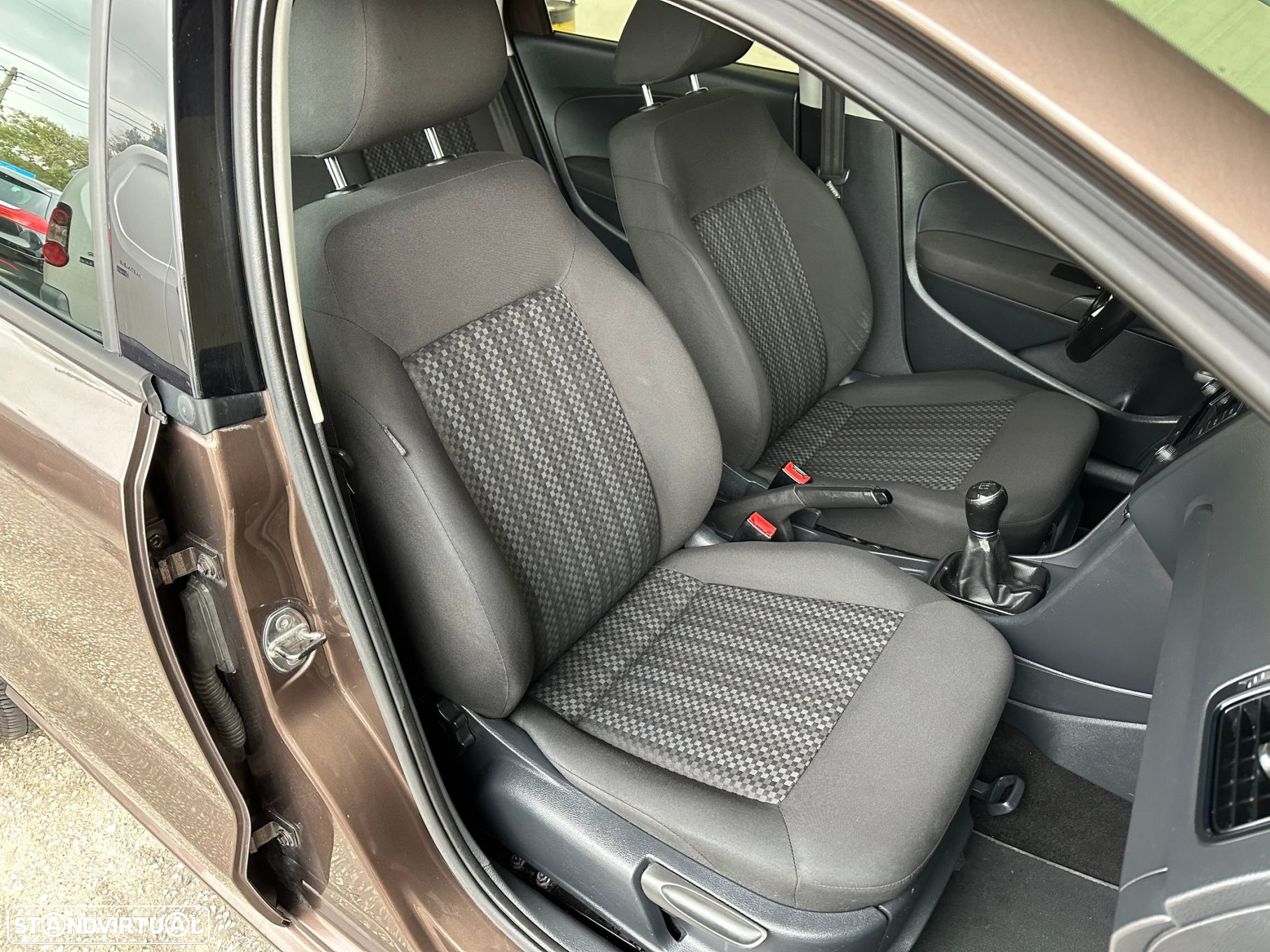 VW Polo - 16
