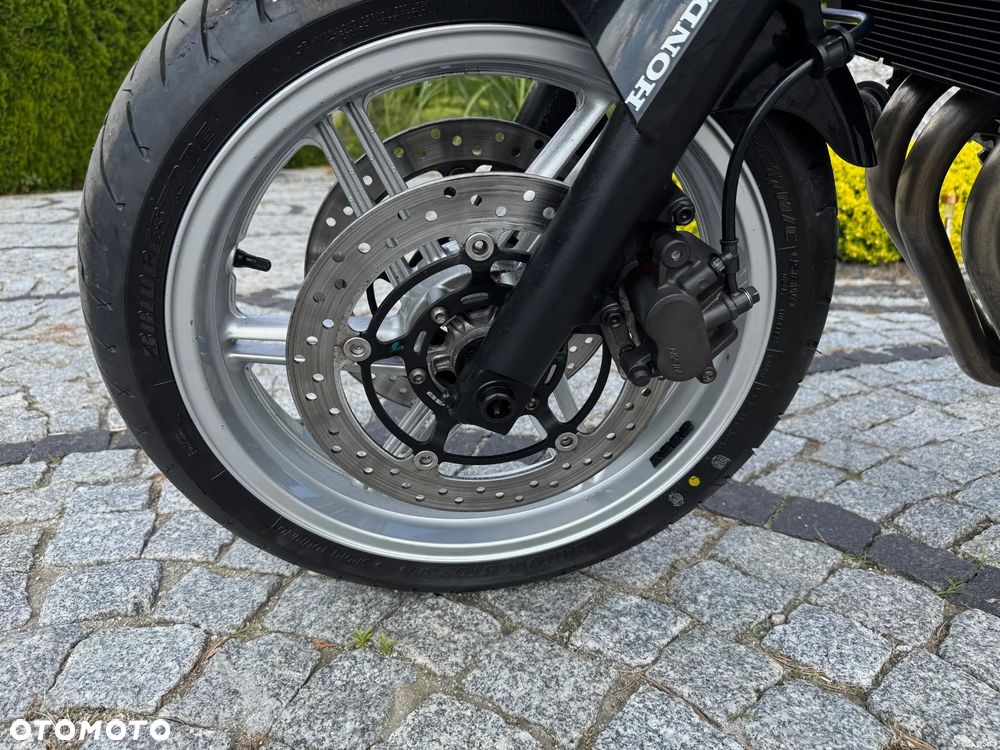 Honda CBF - 35