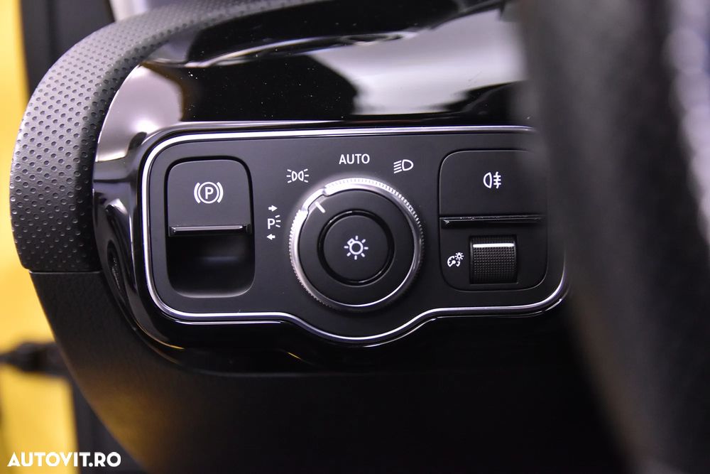 Mercedes-Benz A 220 - 14