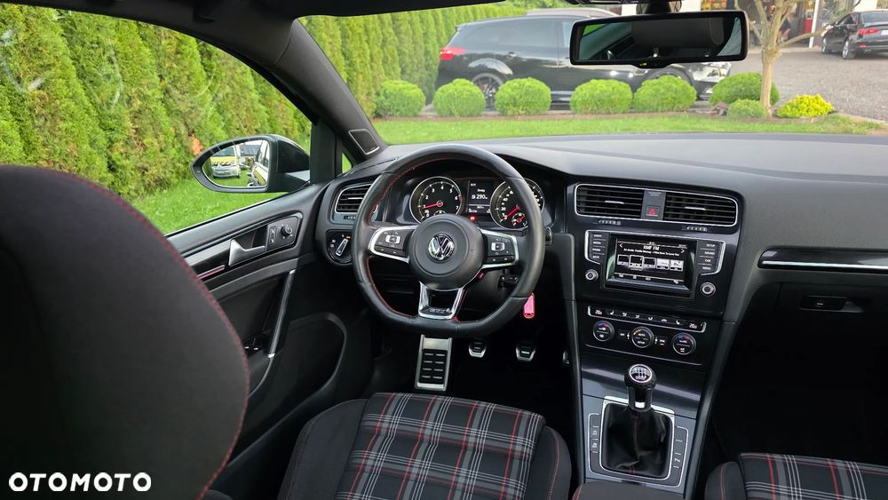 Volkswagen Golf 2.0 TSI BMT GTI - 33