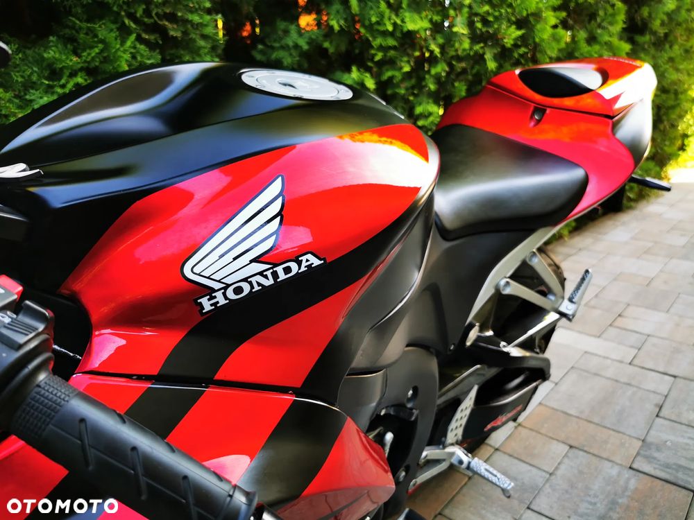 Honda CBR - 16