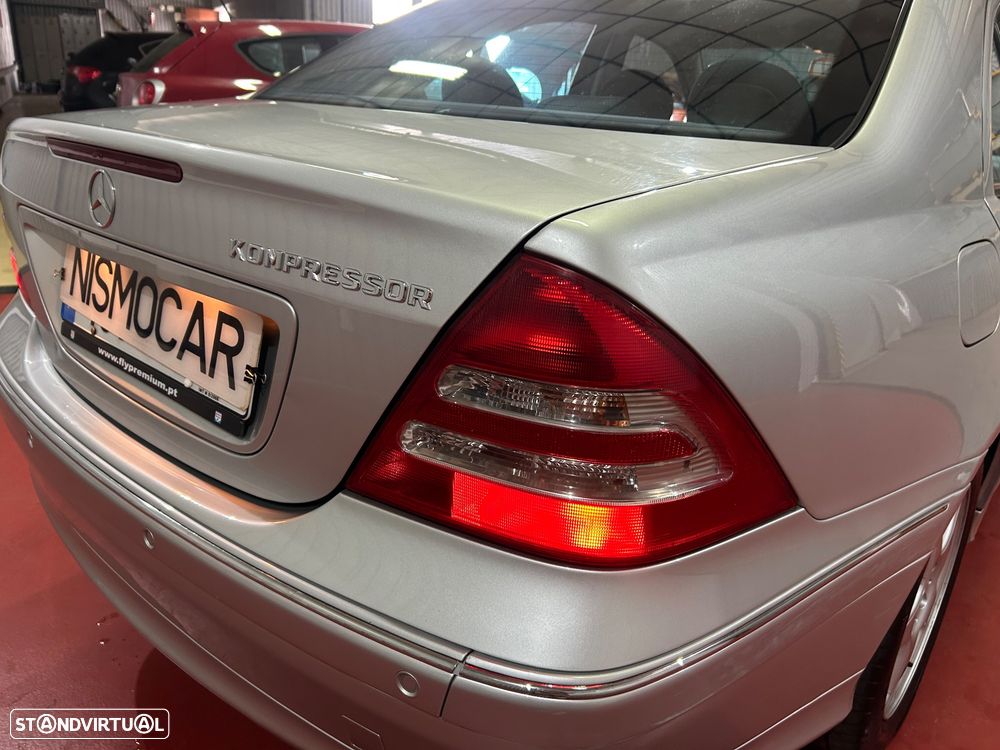 Mercedes-Benz C 180 K Avantgarde Aut. - 24