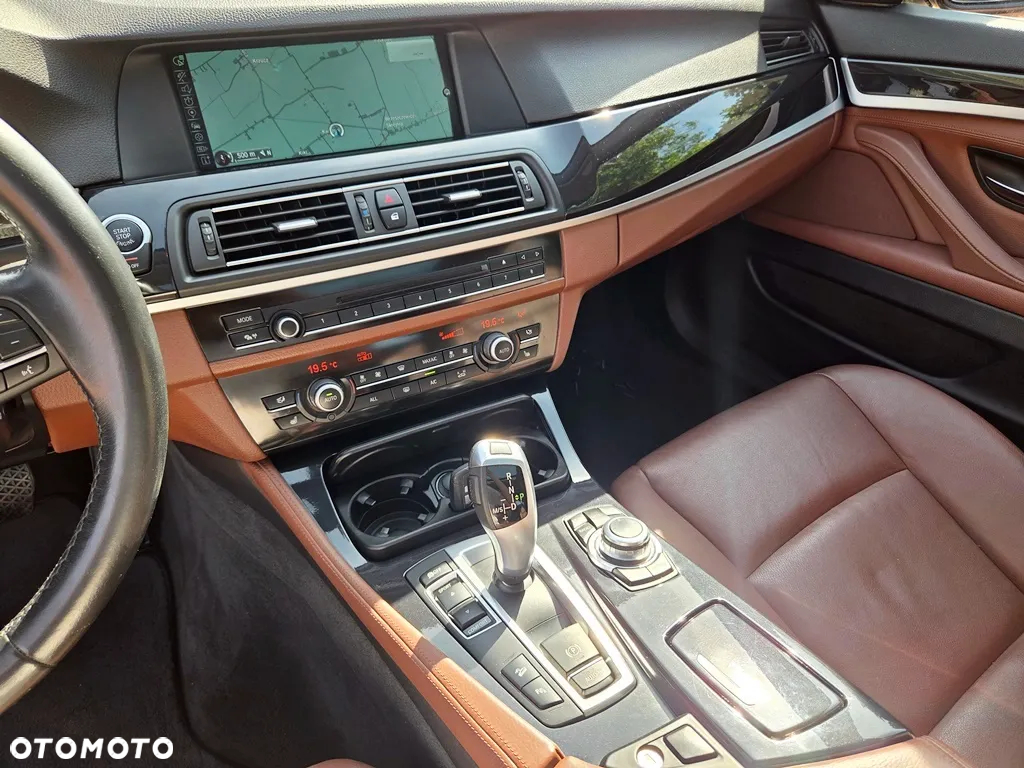 BMW Seria 5 525d xDrive Touring - 20
