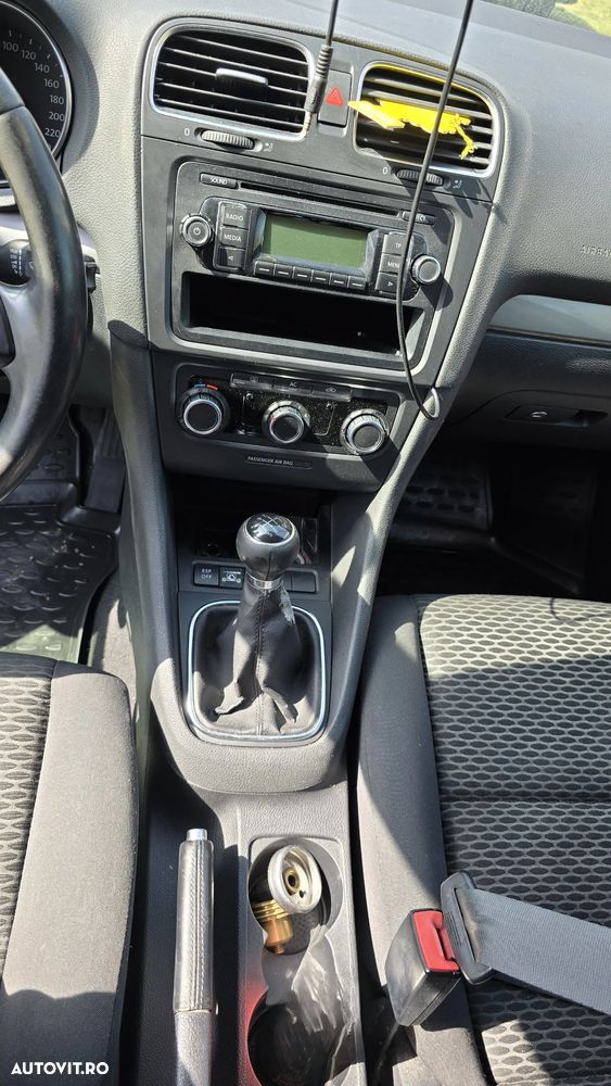 Volkswagen Golf - 14