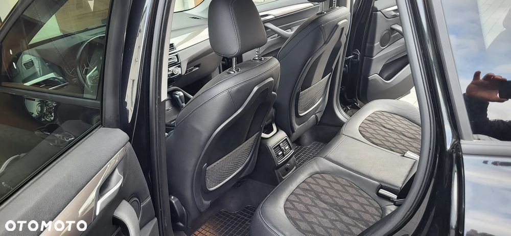 BMW X1 xDrive20d - 13