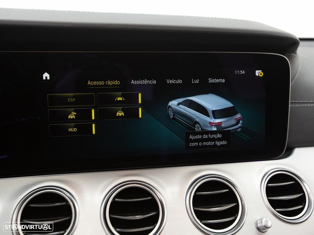 Mercedes-Benz E 300 de 9G-TRONIC AMG Line - 32