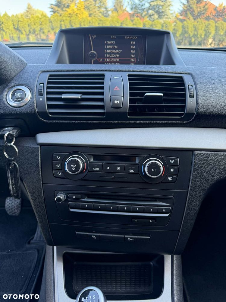 BMW Seria 1 116d - 10