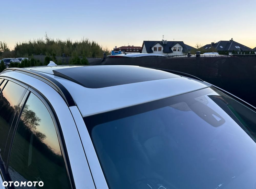 BMW Seria 5 525d xDrive - 15