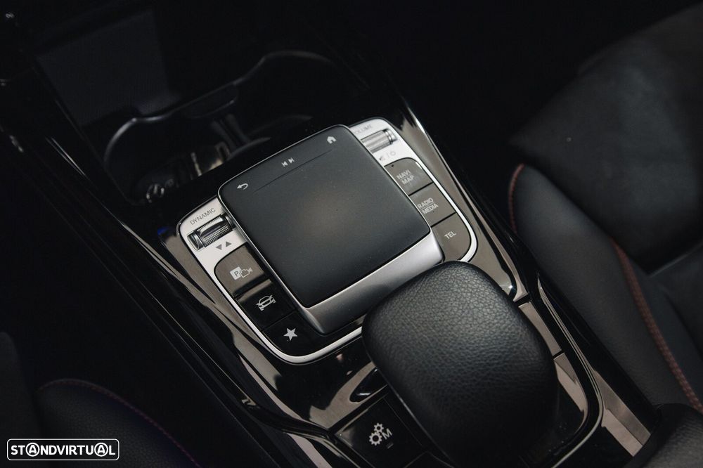 Mercedes-Benz A 35 AMG 4Matic Speedshift DCT 7G - 21