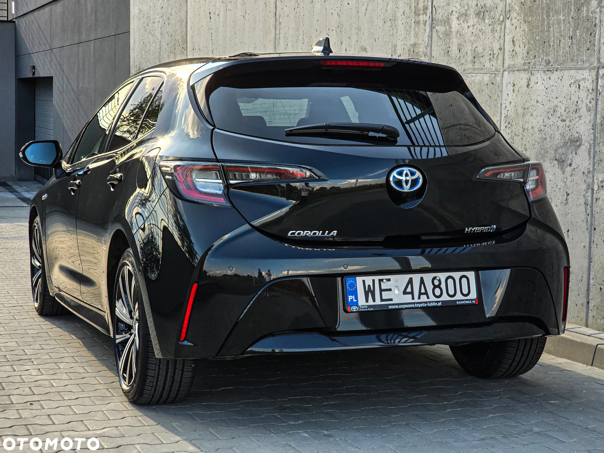 Toyota Corolla 1.8 Hybrid Executive - 9