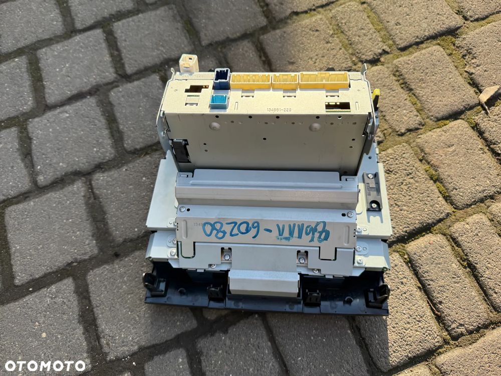 Radio Radioodtwarzacz NAWI Toyota LC200  (ORYGINALNE) - 3