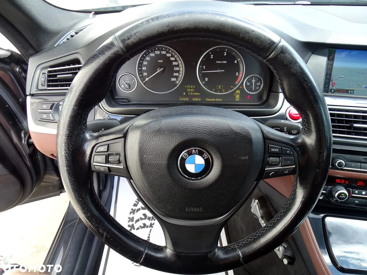 BMW Seria 5 525d - 16