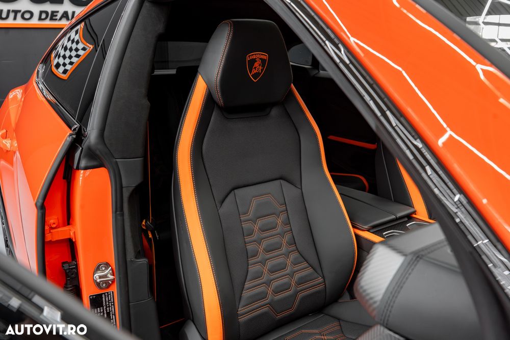 Lamborghini URUS - 14