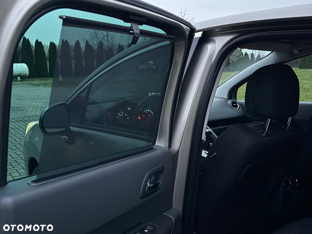 Peugeot 3008 1.6 Style - 25