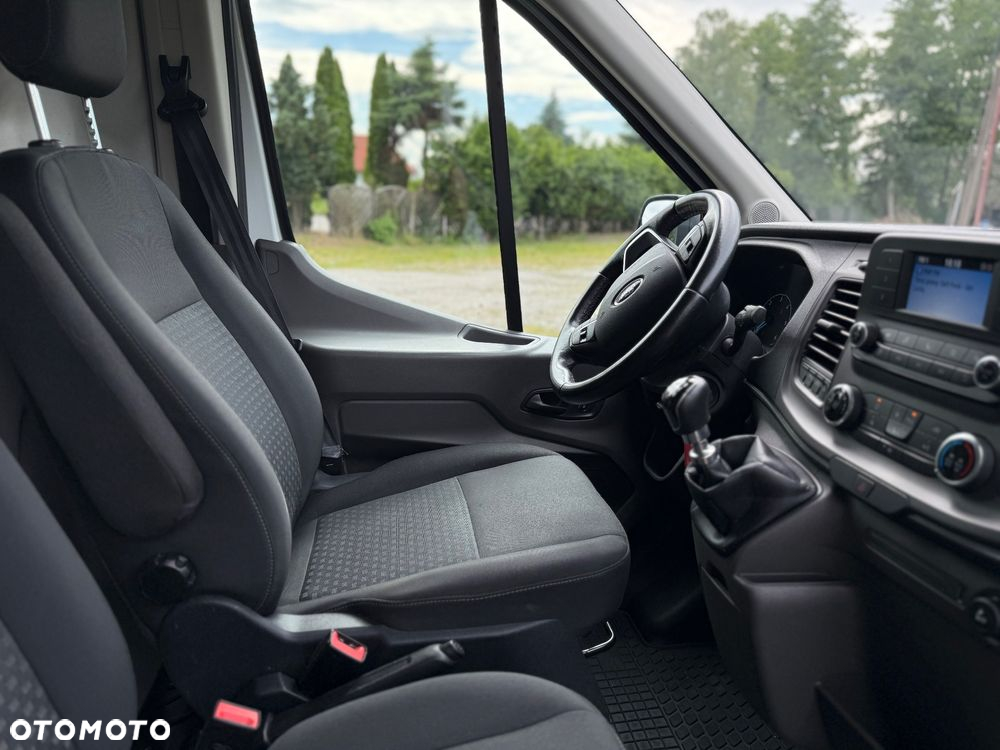 Ford Transit - 21