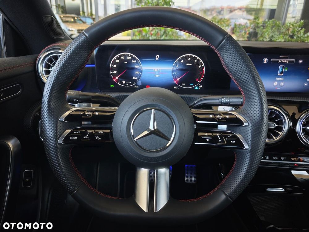 Mercedes-Benz CLA 200 mHEV AMG Line 7G-DCT - 13