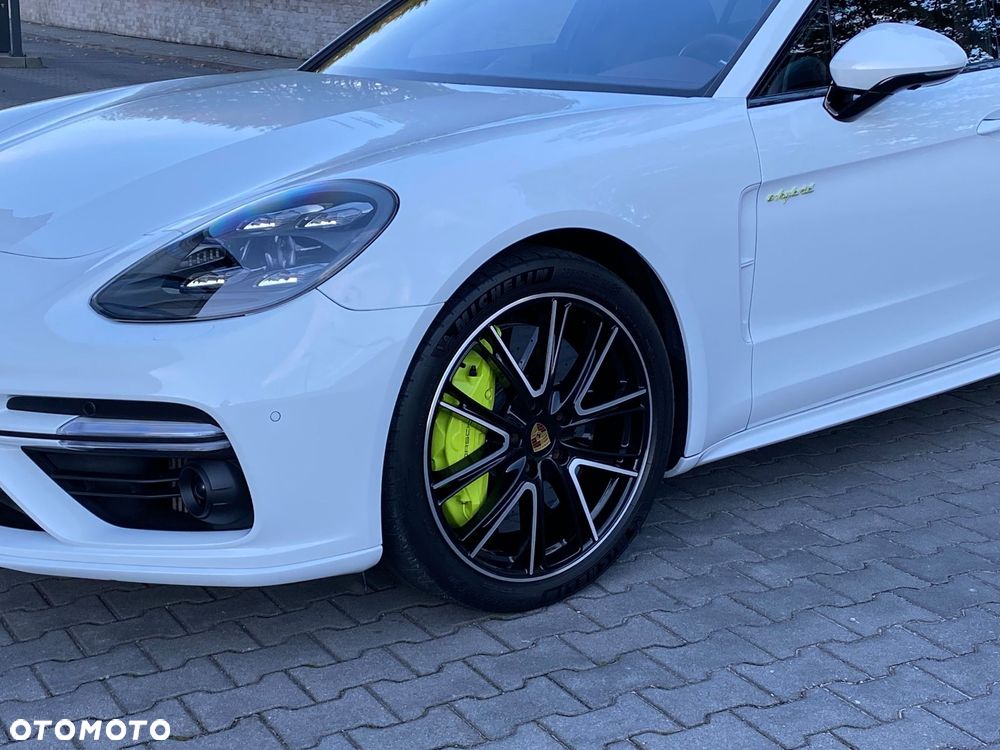 Porsche Panamera - 5